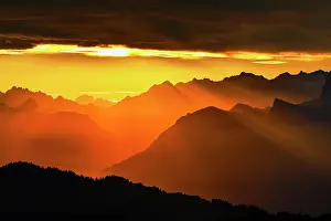 Bern: Mountain ranges in the morning light, Brienzer Rothorn