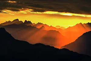 Bern: Mountain ranges in the morning light, Brienzer Rothorn