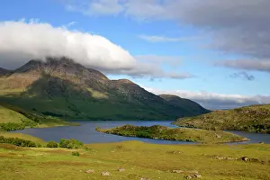 Lochs: Mountain scenery - Loch Lurgainn and Cul Beag with