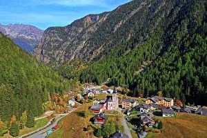 Trento: Mountain village Trento in autumn, drone shot, Vall&, x9960;d