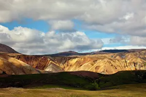 Simplicity: Mountain vista, Iceland