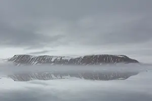 Strait: Mountains and fog at Hinlopen Strait - Svalbard