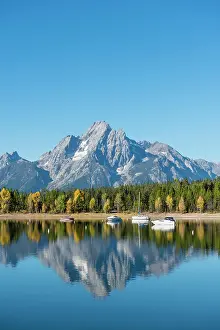 Sailing: Mountains reflected in the lake, Jackson Lake, sailing