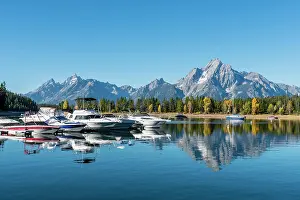 Sailing: Mountains reflected in the lake, Jackson Lake, sailing