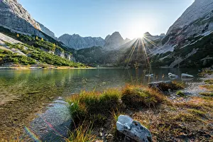 Ehrwald: Mountains are reflected in the Seebensee, Sonnenspitze