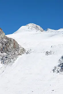 Vent: Mt. Similaun and glacier Niederjochferner