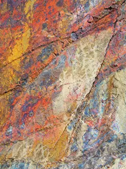 Panamint: Multi-coloured sedimentary rock in the Panamint
