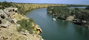 Murray: Murray River. near Nildottie, South Australia