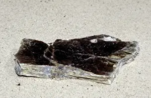 Plane: Muscovite (Mica)