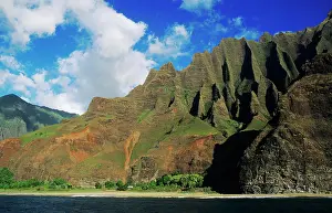 Mountained: Na Pali Coast seen from ship, Kauai, Hawaii, USA