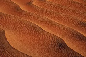 Arty: Namib-Naukluft Park - structural forms in the sand