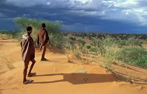 Acacias: Namibia - 2 Kung Bushmen / San in the Kalahari