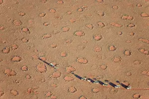 Recent: Namibia - The balloon ground crew tries to follow