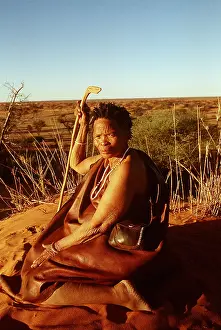 Bushman: NAMIBIA - OLD BUSHMAN / San WOMAN