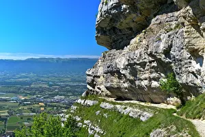 Mountaineer: Narrow balcony path La Corraterie with panoramic
