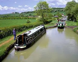 Canals: Narrow Boats - on Oxford Canal