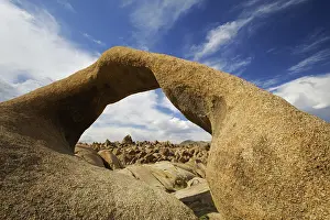 Nevadas: Natural Bridge, CA
