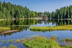Borderland: Nature reserve Groier Arbersee with Arberseehaus