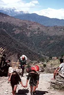 Walkers: NEPAL - Porters on the trail, 5, 000 ft above Pokhara