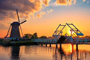 Fashioned: Netherlands rural landscape with windmills and bridge