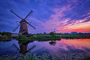 Mill: Netherlands rural landscape with windmills at famous