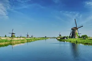 Wheel: Netherlands rural landscape with windmills at famous