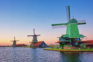 Smock: Netherlands rural lanscape, windmills at famous