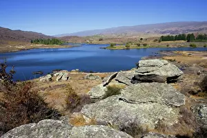 Outcrops: New Zealand - Schist rock outcrops in Flat Top