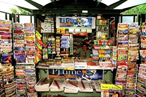 Melbourne: Newsagency, Collins Street Melbourne