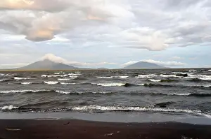 Blankets: Nicaragua Lake, island of Ometepe at back, Nicaragua