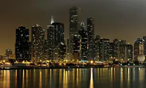 Rises: Night shot, Aon Center, Two Prudential Plaza, Trump