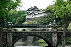 Towns: Niju Bridge, Imperial Palace, Tokyo, Japan, Asia