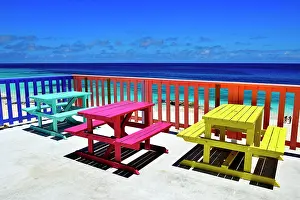 Tavern: Nipper's Beach Bar and Grill, Guana Cay, Abacos