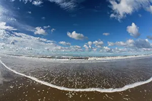 Waves: North Sea, coastline on a sunny autumn day, Island
