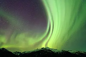 Starry: Northern lights (Aurora borealis) in different colours