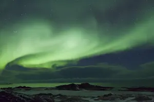 Wavy: Northern Lights - Aurora Borealis over the Lofoten - Norway