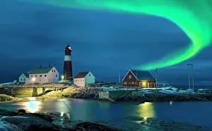 Situation: Northern lights Hamaroy lighthouse in Norway