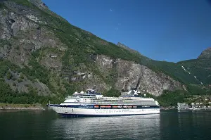 Cruise: Norway, Geirangerfjord, Geiranger. Cruise