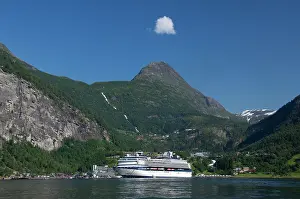 Cruise: Norway, Geirangerfjord, Geiranger. Cruise