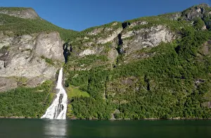 Sightseeing: Norway, Geirangerfjord (UNESCO), Geiranger