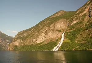 Sightseeing: Norway, Geirangerfjord (UNESCO), Geiranger
