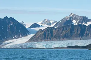 Retreating: Norway, Svalbard Archipelago, Spitsbergen