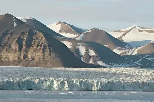 Retreating: Norway, Svalbard Archipelago, Spitsbergen