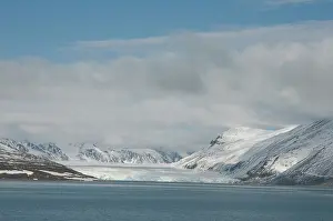 Retreating: Norway, Svalbard Archipelago, Spitsbergen