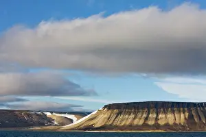 Hinlopen: Norway, Svalbard, Nordaustlandet, Storm
