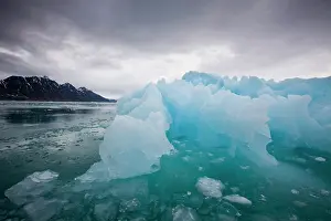 Lilliehookbreen: Norway, Svalbard, Spitsbergen, Deep blue