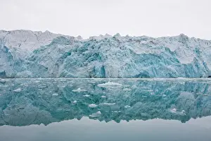 Symmetrical: Norway, Svalbard, Spitsbergen, Ice face