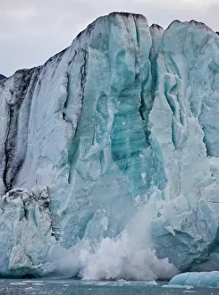 Calving: Norway, Svalbard, Spitsbergen Island, Icebergs
