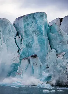 Calving: Norway, Svalbard, Spitsbergen Island, Icebergs