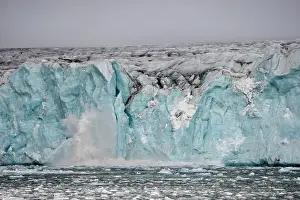 Calving: Norway, Svalbard, Spitsbergen Island, Icebergs